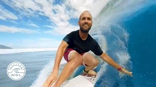 VR動画でタヒチの海でサーフィン体験